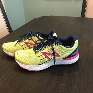 new balance women's 680v5